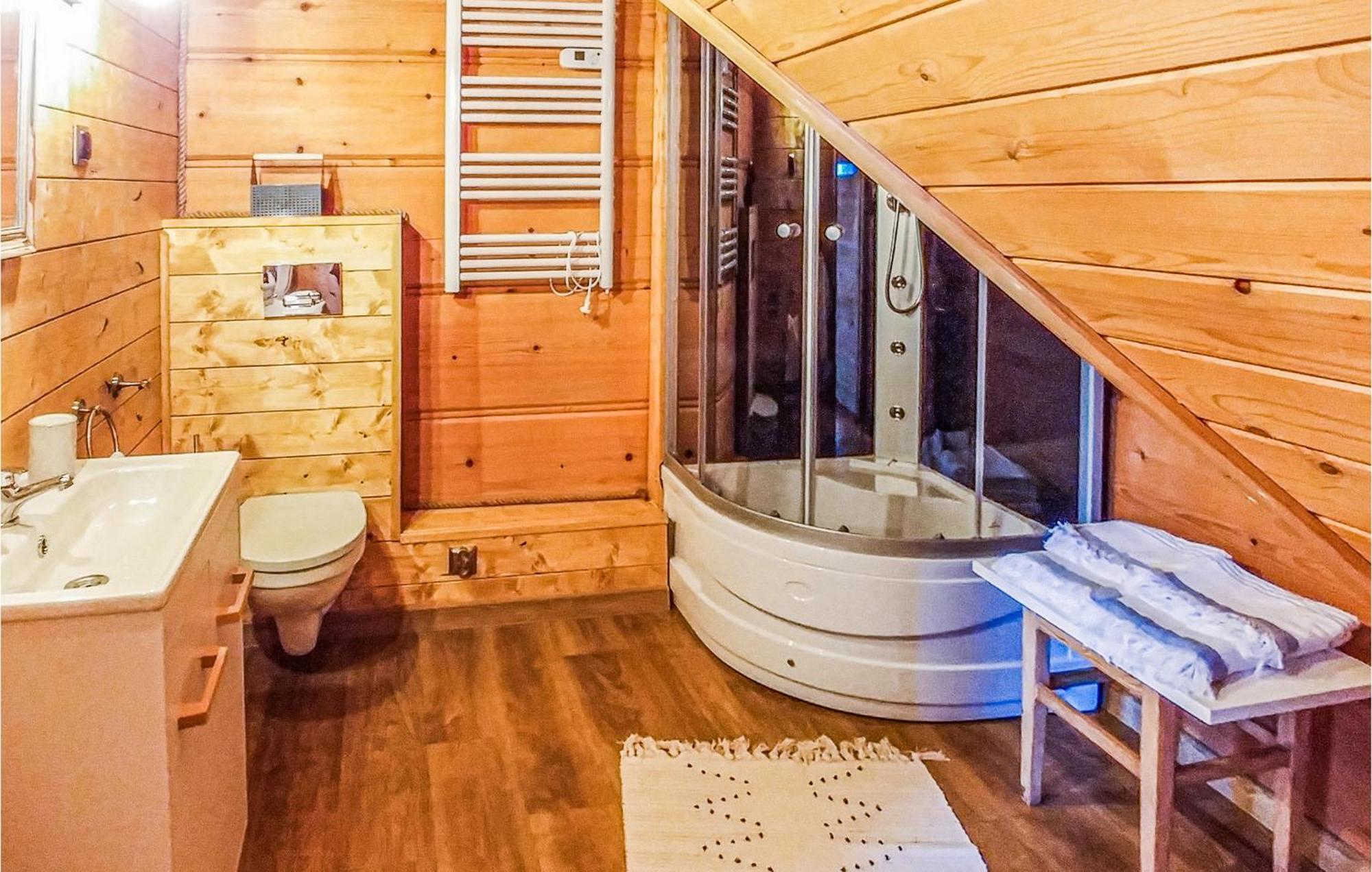 Nice Home In Ustka With Wifi Exterior foto